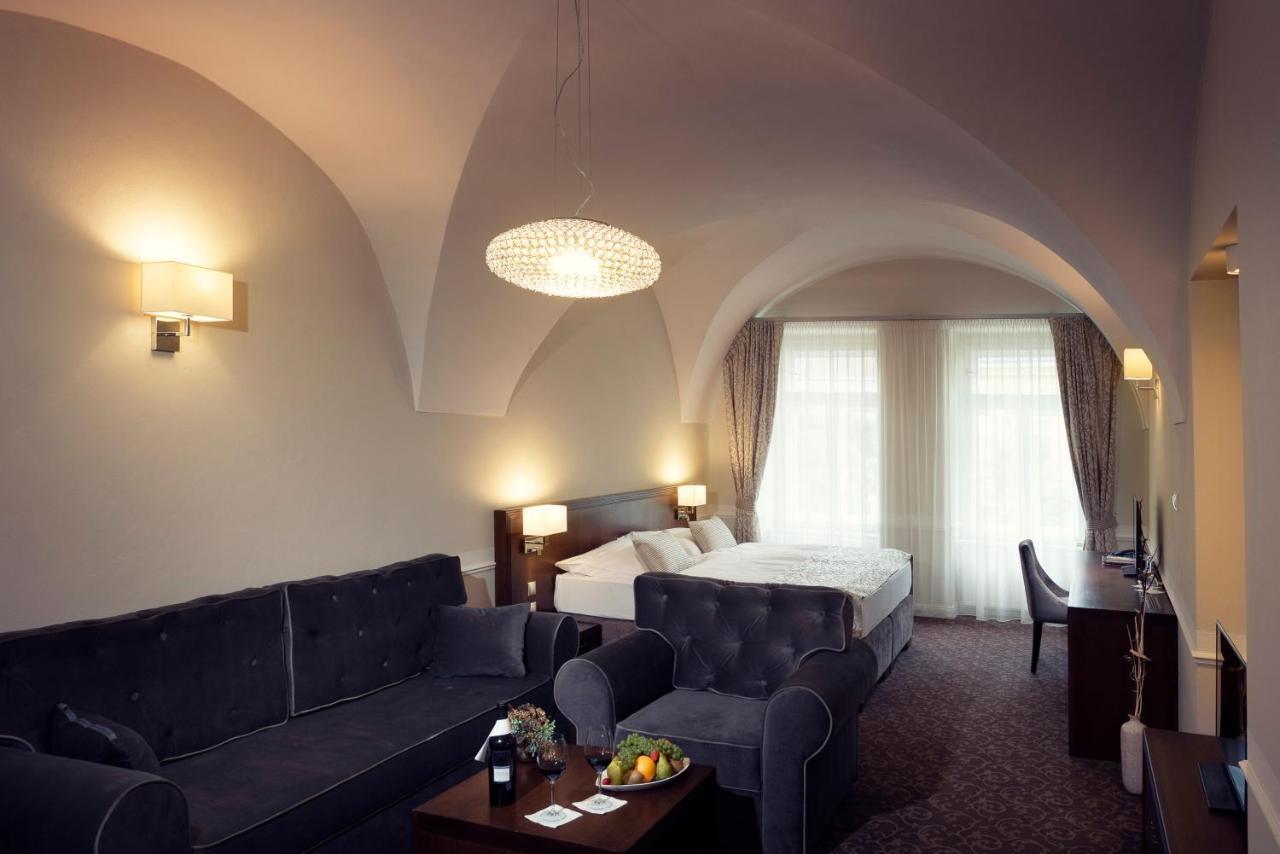 Hotel Ambassador Kosice Exterior photo